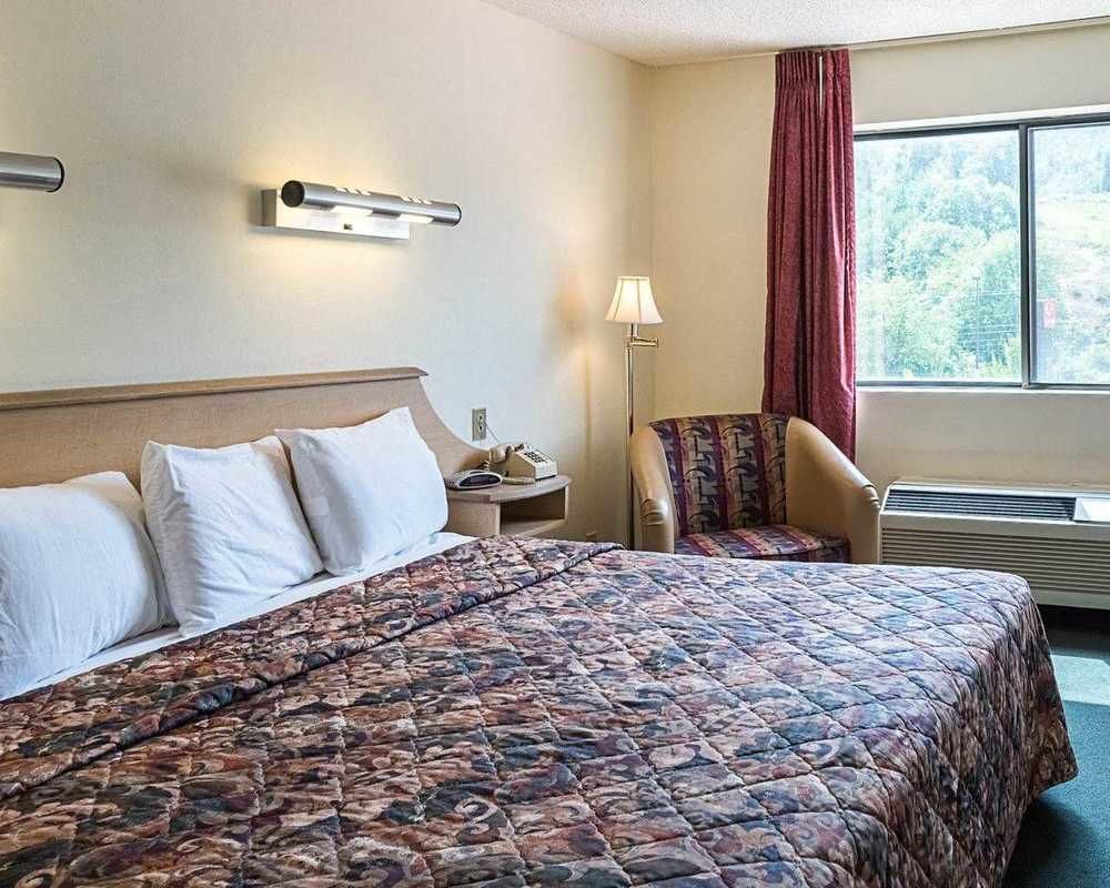 Suburban Studios Lavale - Cumberland La Vale Zewnętrze zdjęcie